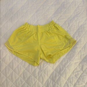 Lululemon Hotty Hot low rise 4” shorts size 6